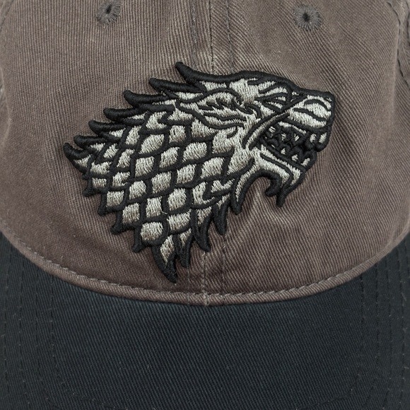 Game of Thrones Stark Dire Wolf Gray and Black HBO Adjustable Cap - Picture 3 of 11